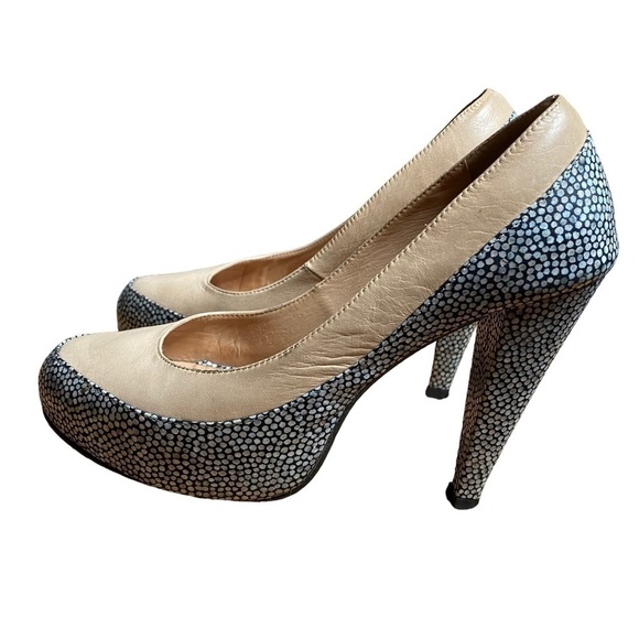 Rebecca Minkoff Vamp Platform Heels Tan Pebbles - Picture 4 of 9